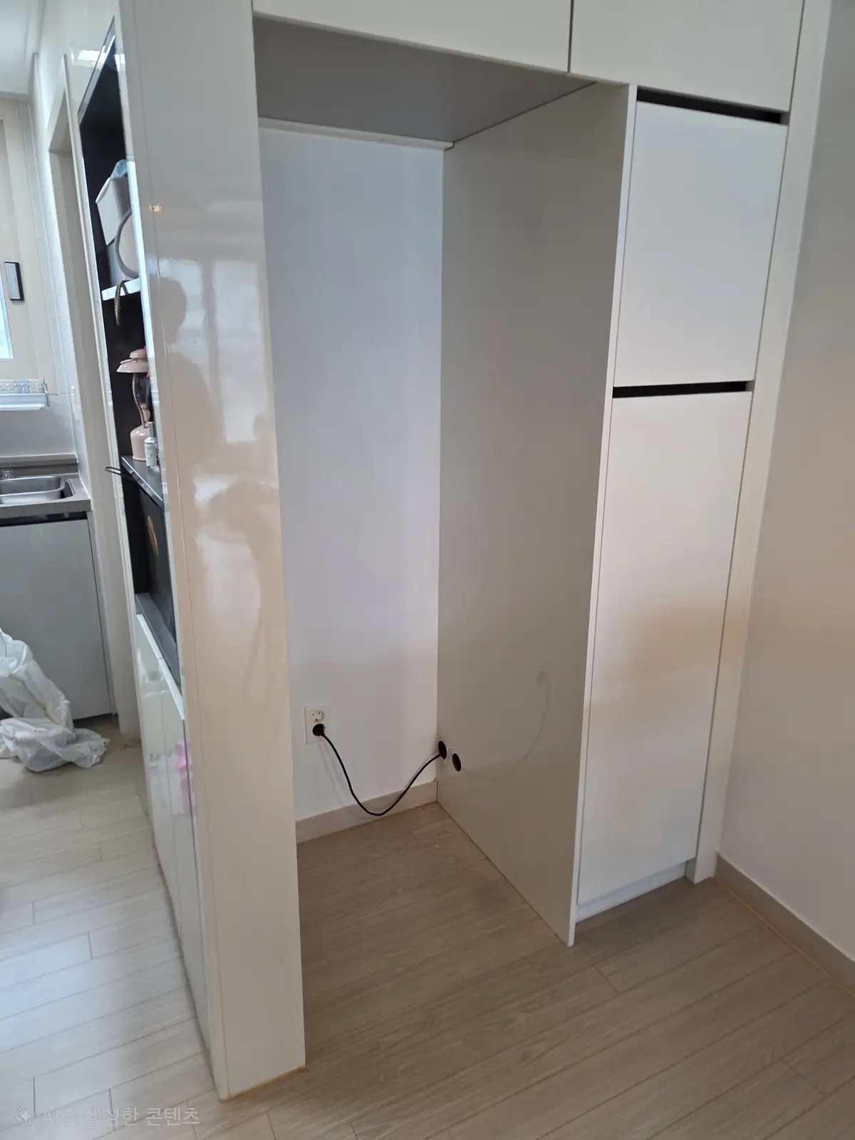 동대문 냉장고장 수납장 시공 사례